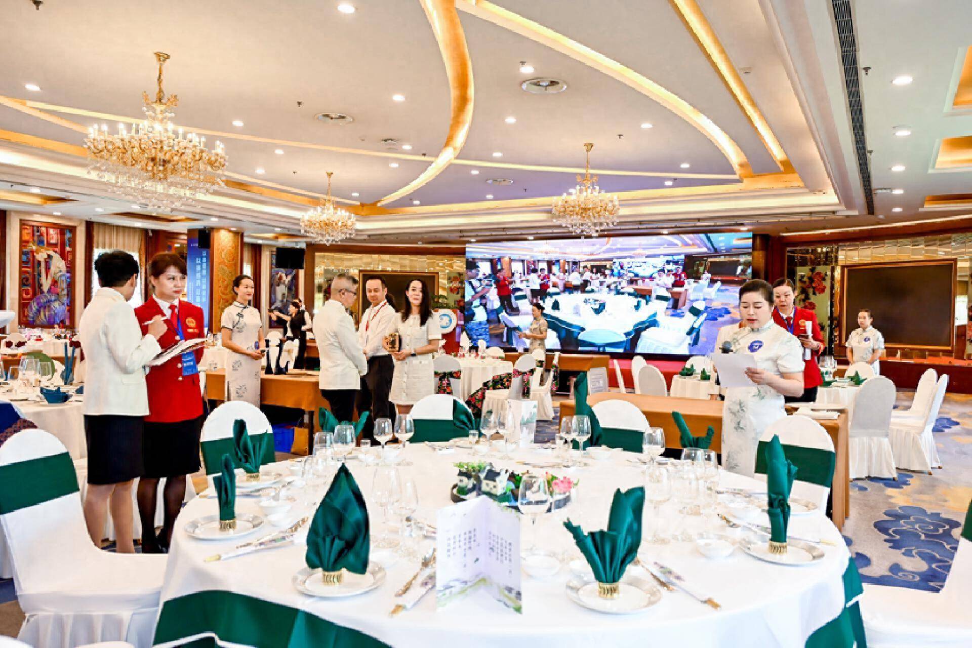 云南省首届饭店与餐饮行业宴会服务师职工职业技能竞赛在昆圆满落幕